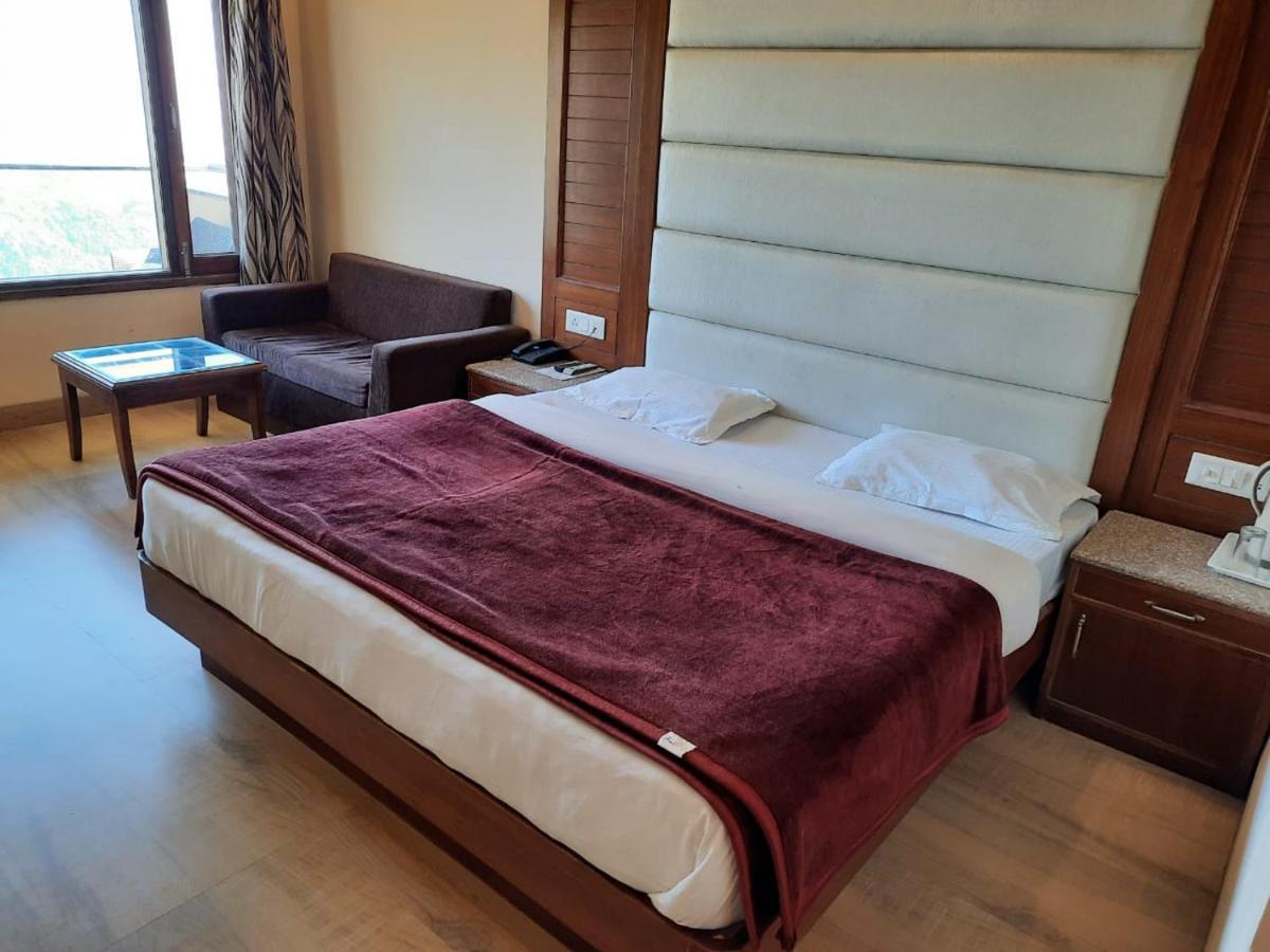 Hotel Basera موسوري المظهر الخارجي الصورة