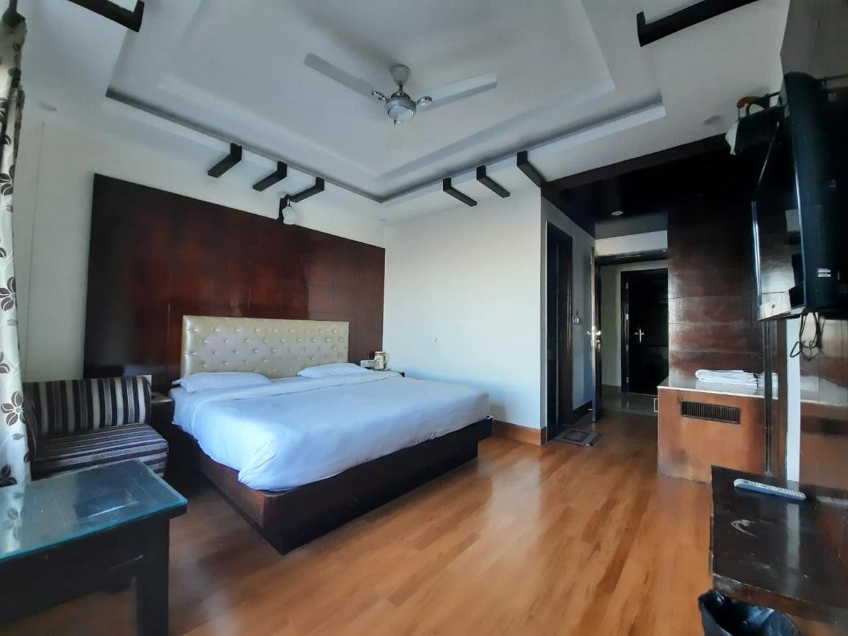 Hotel Basera موسوري المظهر الخارجي الصورة