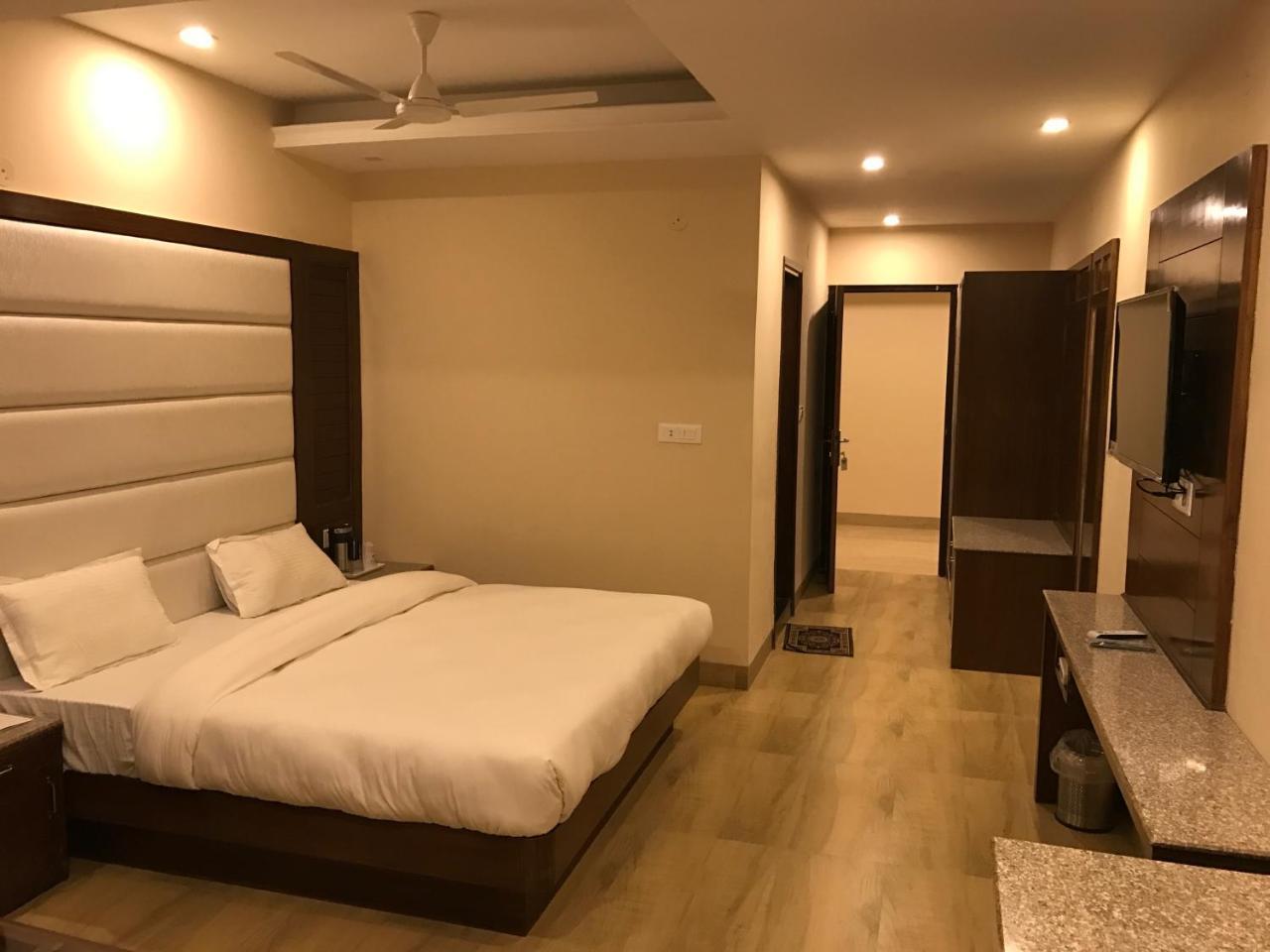 Hotel Basera موسوري المظهر الخارجي الصورة